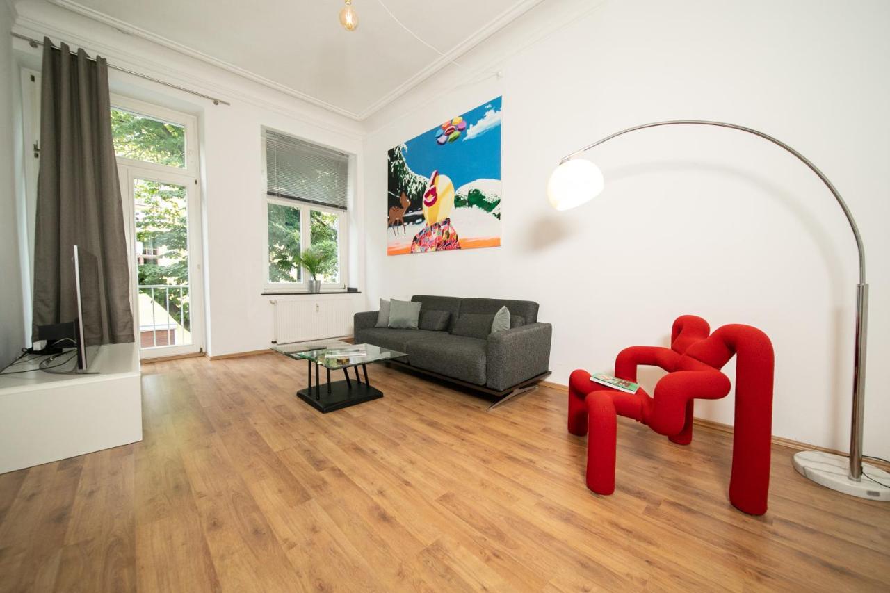 White 60 Qm Apartment - Zentral - Balkon - Messe デュッセルドルフ エクステリア 写真
