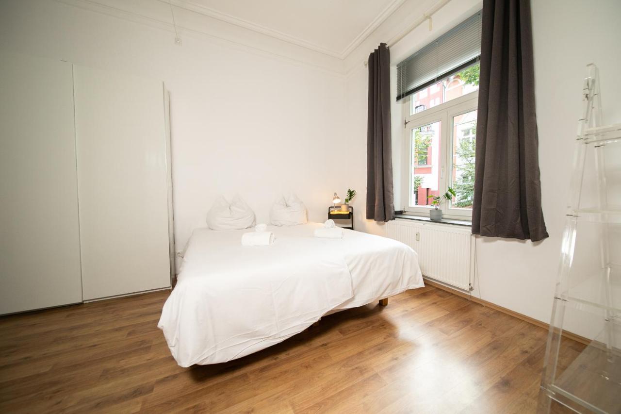 White 60 Qm Apartment - Zentral - Balkon - Messe デュッセルドルフ エクステリア 写真